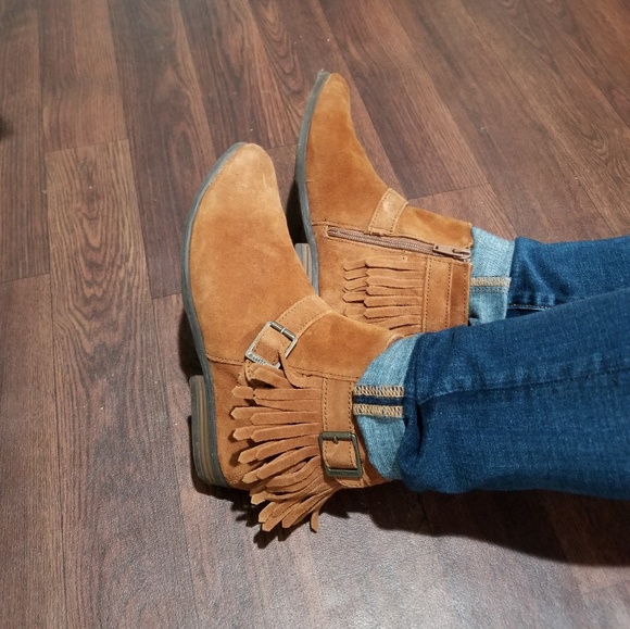 Minnetonka Ranchero Suede Fringe Booties - Picture 3 of 8